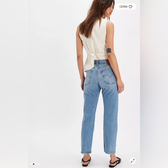Levi’s Wedgie Straight Leg Raw-Hem Jeans Sz 29 - Picture 3 of 12